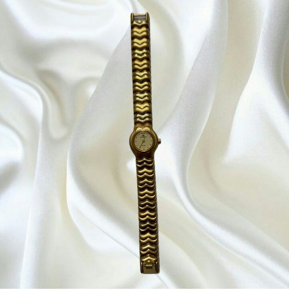 Elegant Gold Women's Watch